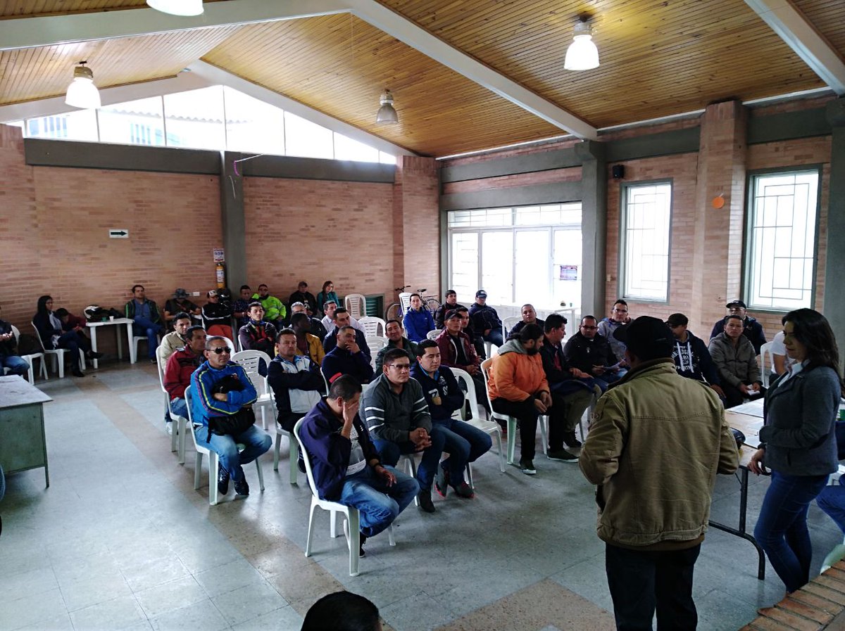 juridicocgt1's tweet photo. La Abogada Diana del Pilar Herrera Parra acompaña la Organización Sindical UTIBAC Subdirectiva Bogotá #DerechoalaNegocionColectiva #ReivindicandoConvenio98OIT #NegocionColectiva #UTIBAC https://t.co/qsncDV6DYL