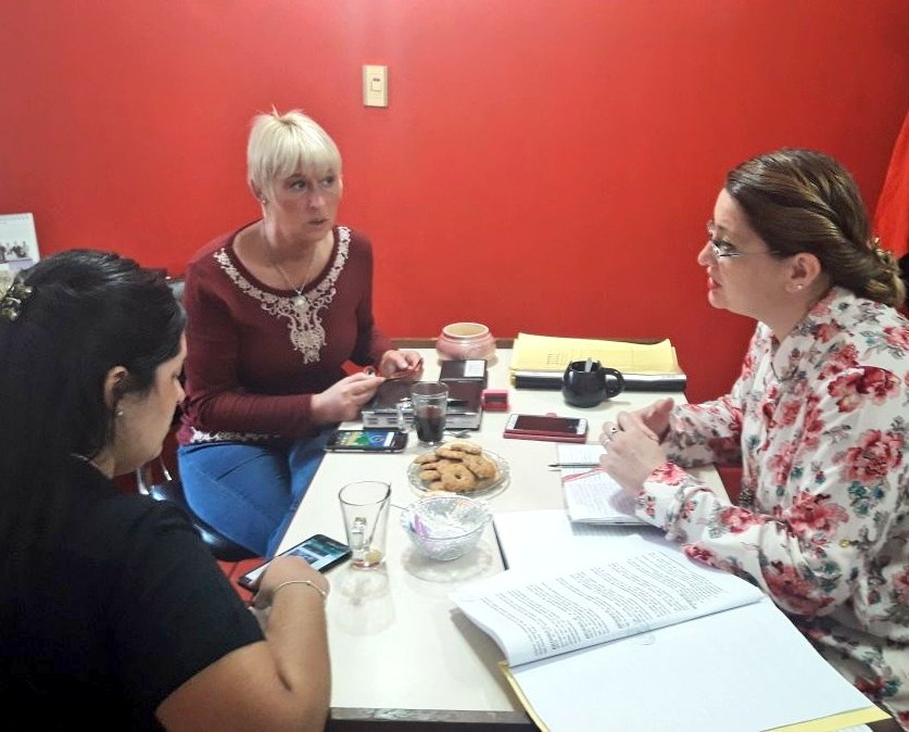 cele_aparicio's tweet photo. Hoy en Comisión de Salud 👩⚕️se resolvió convocar a Proteccionistas🐶, Zoonosis 🐈 y Colegio de Veterinarios👨⚕️ p tratar el Proyecto de creación del Ente Municipal de Protección Animal. La reunión será el martes 24/4 en Colón 561,en el #HCDsanluis
#EMPROA #ProtecciónAnimal https://t.co/JstRLfZVEQ