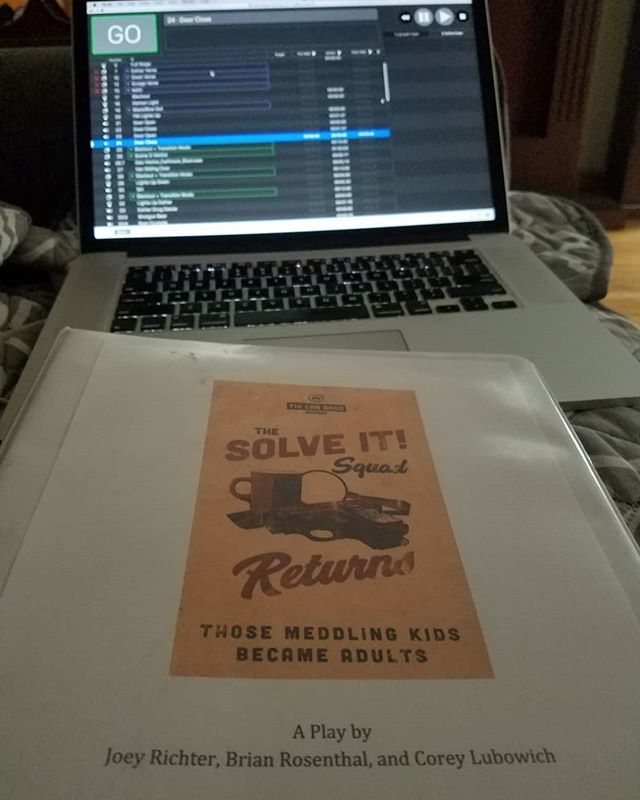 ABrunetti1's tweet photo. Tonight's fun- preparing for #SolveItSquadNYC! Can't wait to stage manage this at The Barrow Group Theatre! Have you bought your tickets yet?! Also yay for shows run entirely off of QLab! @coreylubo knows the way to my heart. 😂 #StageManager #OffBro… https://t.co/fS8Q2JaxgT https://t.co/TiBJukiSj0