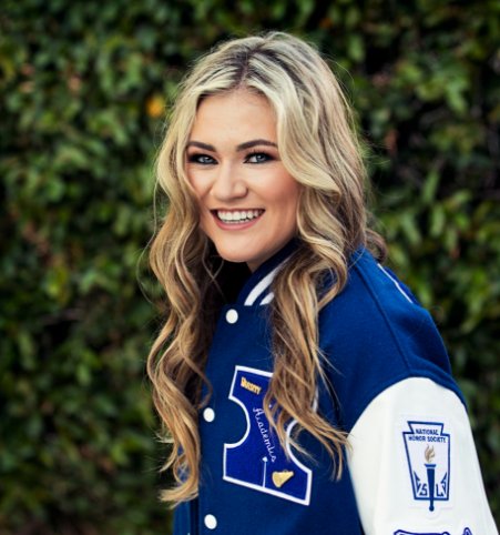 XCPGators1's tweet photo. Gabrielle Leier made the NCAA Indiana University Competitive and Nationally ranked Cheer Team. She was selected from among hundreds of students trying out for this amazing team. We are fortunate enough to have the BEST COACHES at Xavier! #Congrats #Hoosiers https://t.co/AbkY0MkrRu
