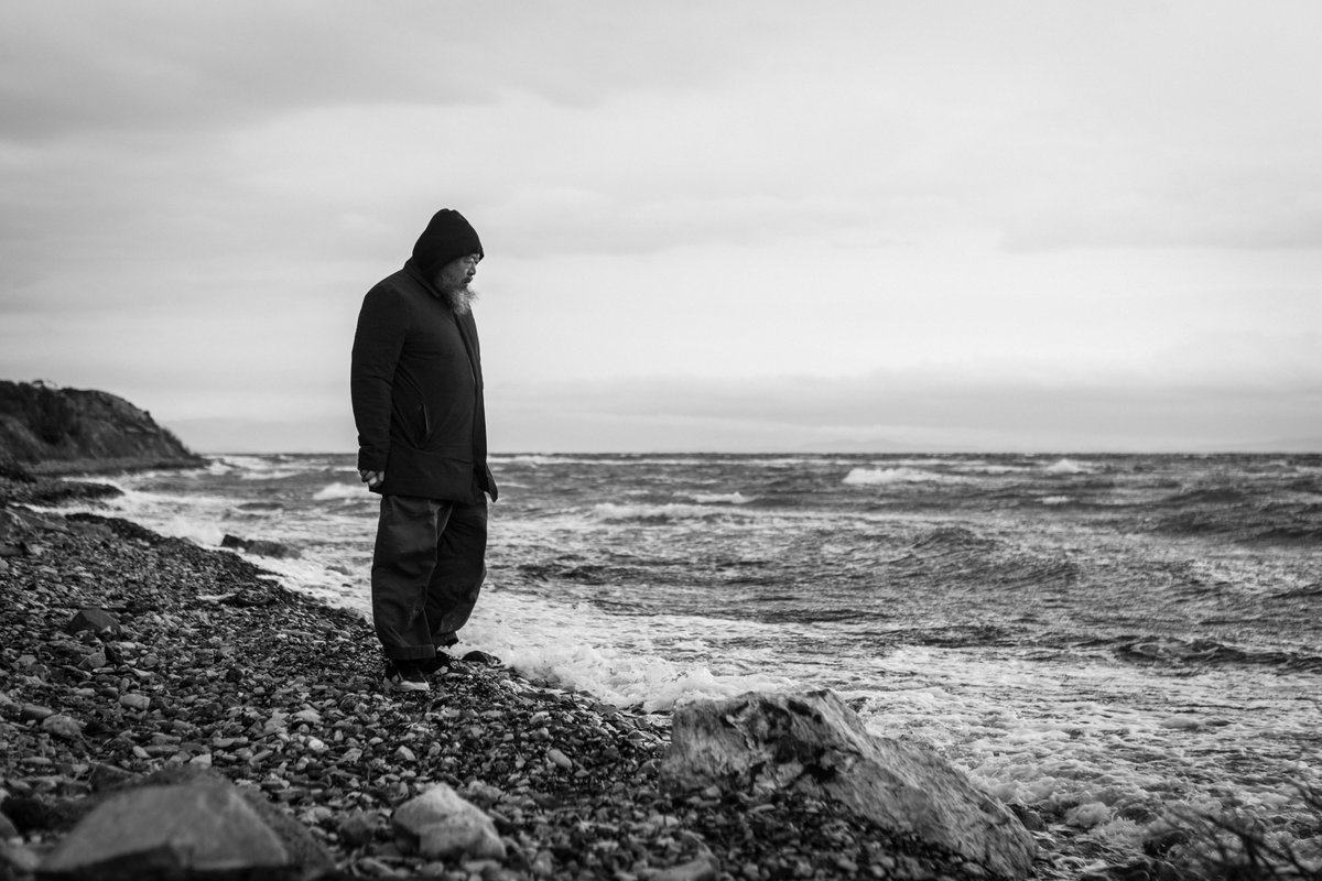HumanFlowMovie's tweet photo. Seattle, join @AIASeattle and @DiPSeattle for a screening of #HumanFlow and live webcast with @aiww - April 29, 11:30 a.m. at the Center for Architecture &amp; Design. Click for more details: https://t.co/z1mqgnmp6y https://t.co/1IkAHMniUb