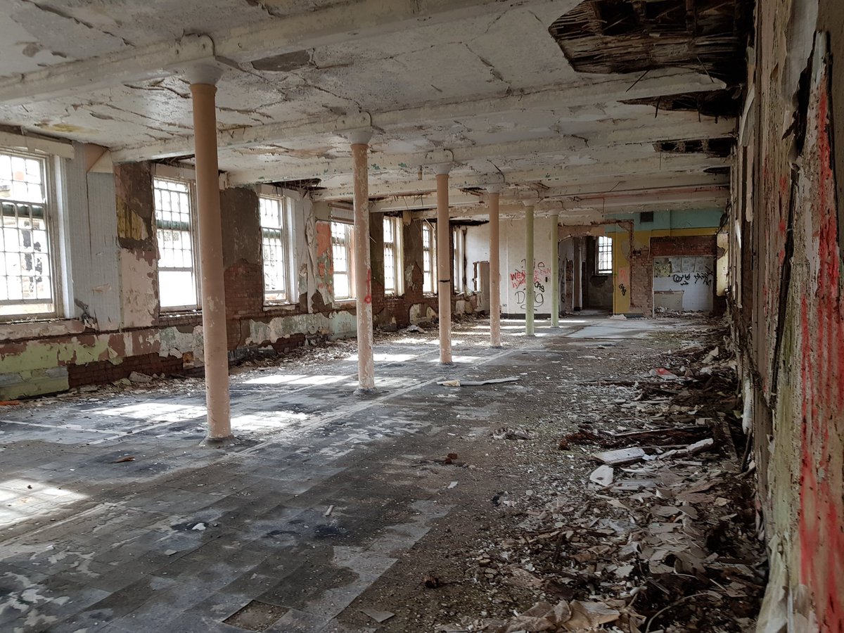 westyorkspara's tweet photo. Day trip to this amazing place #👻👻 https://t.co/Cced2MuP2V