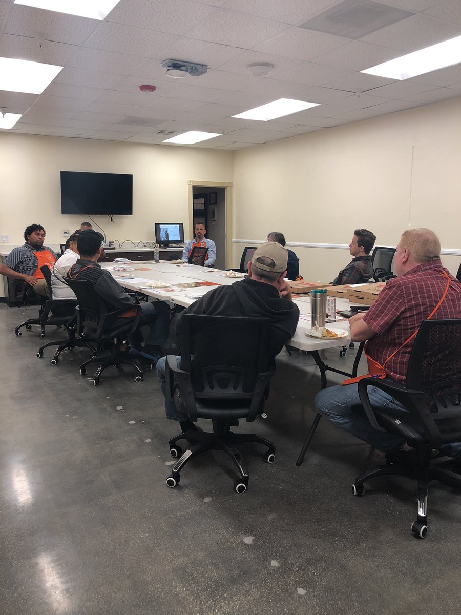 HomeDepot647's tweet photo. HVAC PK at Specialty Tuesday! #Focusprogram #HomeServices #showmethemoney #teachtrainanddevelop @ShantouraPacSo @Allen83hd @NotoKara @THDShawnPacSth https://t.co/fewnzvCIVO