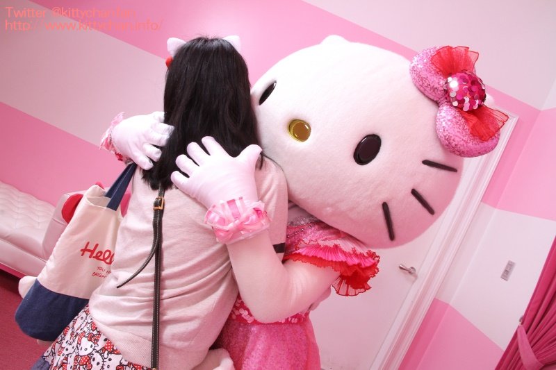 kittychanfan's tweet photo. キティちゃんが心から大好き
素敵な思い出を一緒に作ってくれたキティちゃんとお友達に感謝❣️
キティちゃんとお話するの本当に楽しくて動画リピートしてるよ
#hellokitty #ハローキティ #キティ #キティちゃん #usj #ユニバーサルスタジオジャパン #リボンコレクション #ribboncollection https://t.co/VfCLNAhnZg