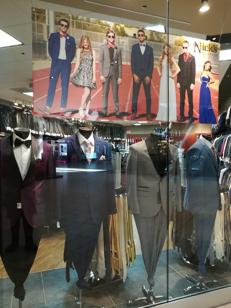 NoahSimau's tweet photo. Just got my new suit from #nicksprom in Arrowhead mall!  @NicksMenswear #whyrentwhenyoucanown https://t.co/kkH4s5UzBb