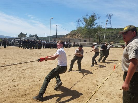 aladsonline's tweet photo. Congratulations to everyone who participated in the Explorer Competition organized by the #LASD @LASDHQ @LasdExplorers @LasdExplorers @LANLASD @VENTURASHERIFF @LAPD_Cadets #LASD #AV411 #explorercompetition2018 #LASDexplorers Read:
https://t.co/cggxj9FeIt https://t.co/7yFt8RJJpq