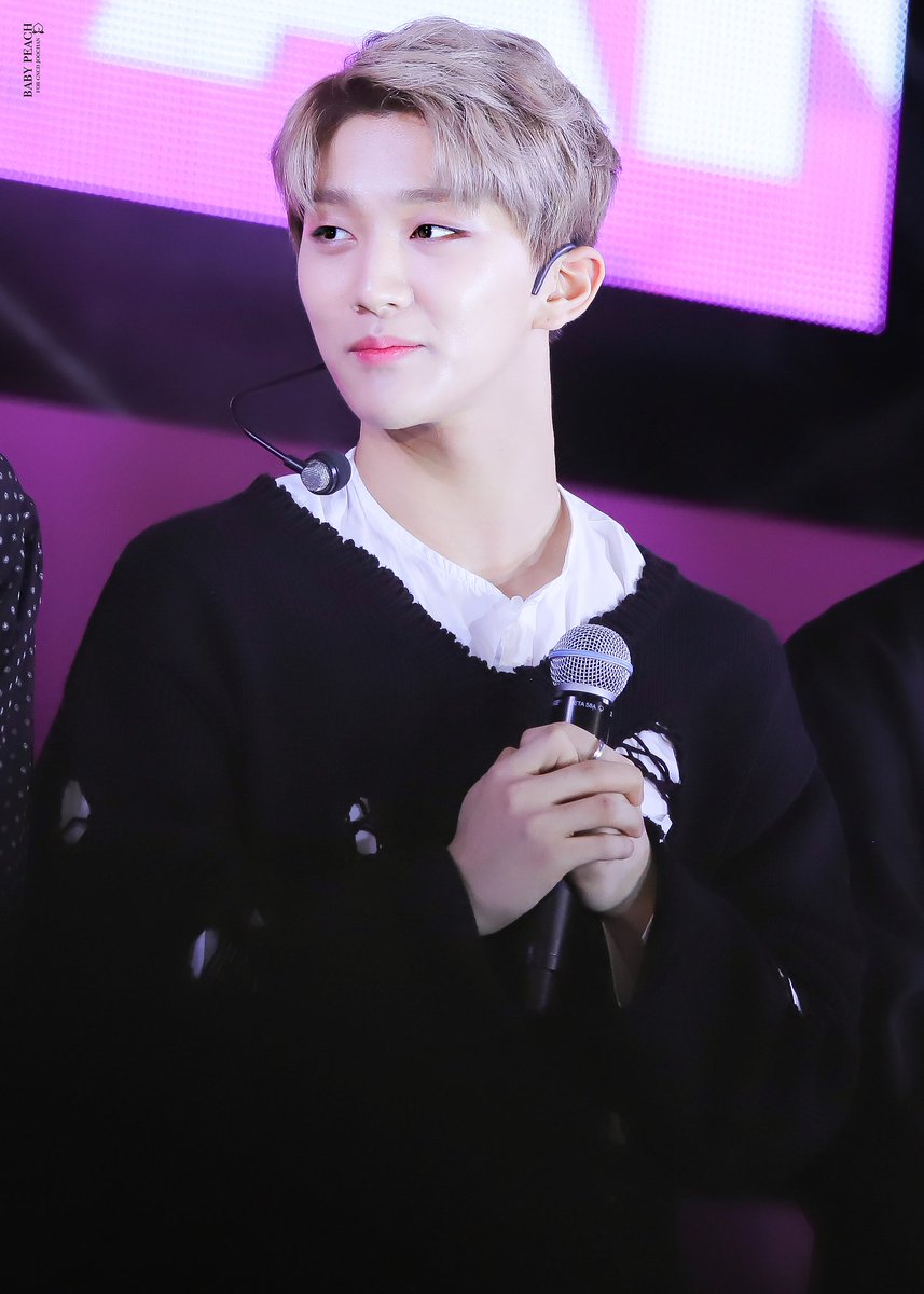 JOOCHAN55_'s tweet photo. 180414 KCON 
#주찬 #홍주찬 #JOOCHAN #ジュチャン #골든차일드  #Golden_Child 
#GNCD @Official_GNCD https://t.co/XxNBgWB7lV
