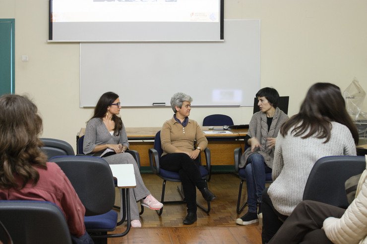 ARTISbd's tweet photo. 🖥️ Curious about #ARTISbeingdigital? Session overview is now available :) https://t.co/y3Z7uEHSLi … #ARTISbd #HistóriaDaArte #ArtHistory #HAD #HistóriaDaArteDigital #DAH #DigitalArtHistory #ARTISiha https://t.co/2T094XtnhW