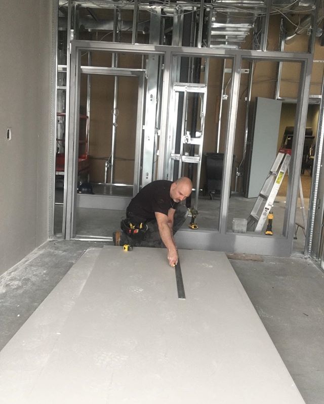 ContegraInc's tweet image. Drywall day/days... When will it end?  #Drywall  #Commercial  #Offices  #ContractorsLife  #GetErDone  #Contractor  #Renovation ift.tt/2qHWyxc