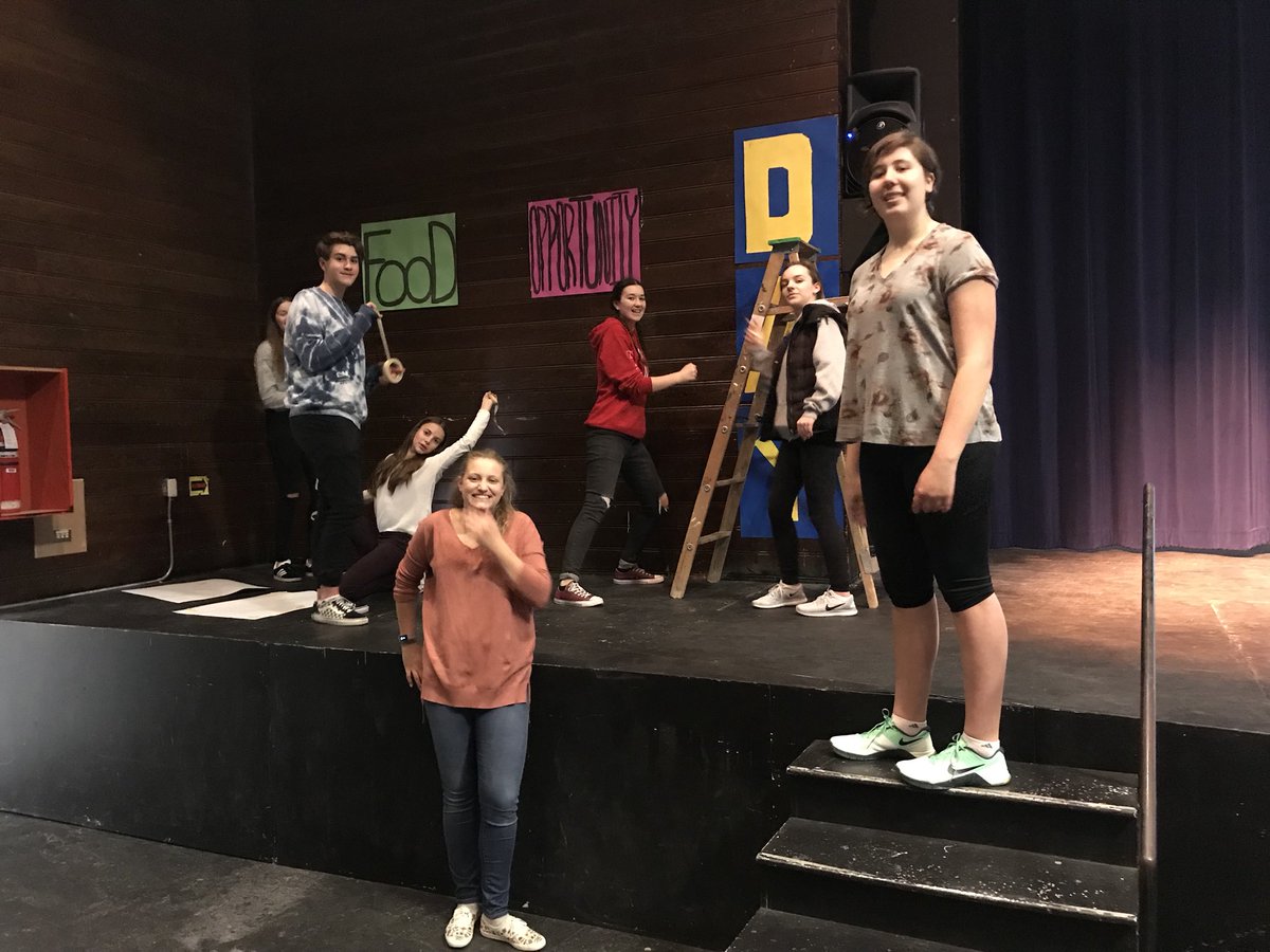 _sachiem's tweet photo. Getting ready for WeDayxSDSS!!! @SDSSSundevils #weday https://t.co/dEh4UnSYbQ