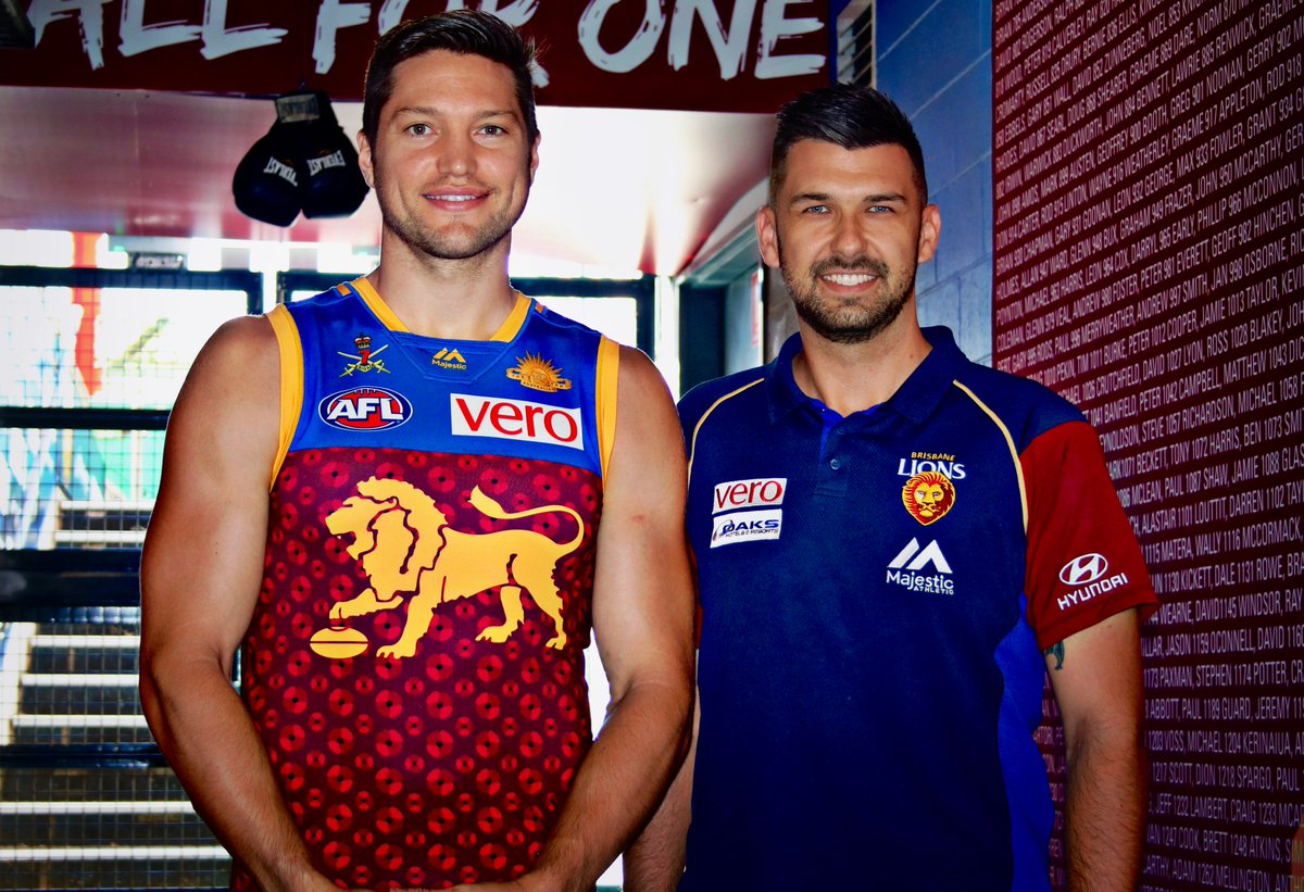 _jabr's tweet photo. It's been a pretty incredible experience designing the @brisbanelions 2018 ANZAC guernsey! 👌🏻

Read more: https://t.co/96gAZPpbSo https://t.co/mNJNnX0LaG