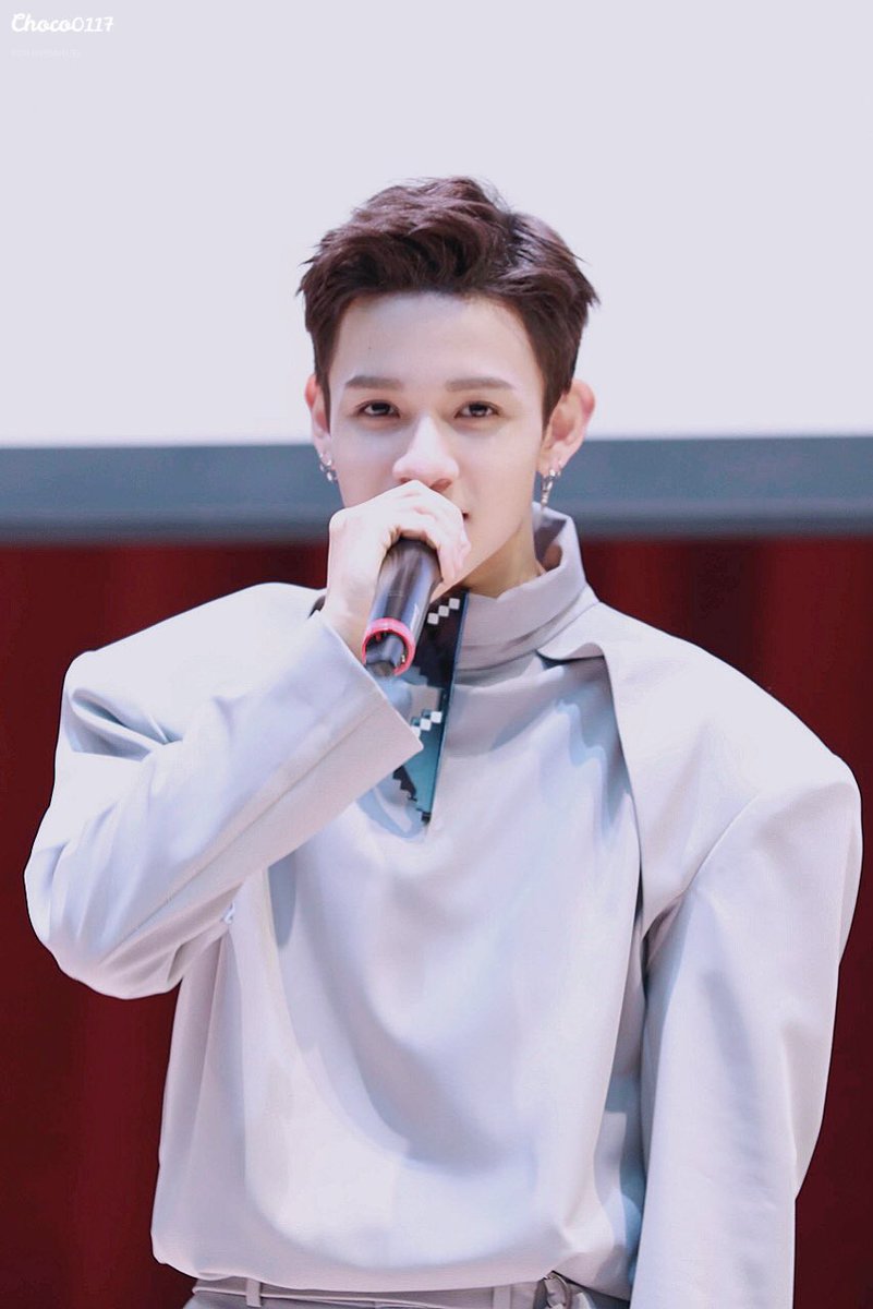 Choco020117's tweet photo. 180415 팬사인회 3p
 @bravepunch0117 
#사무엘 #Samuel #サムエル #ONE https://t.co/9Ry81CHcMQ