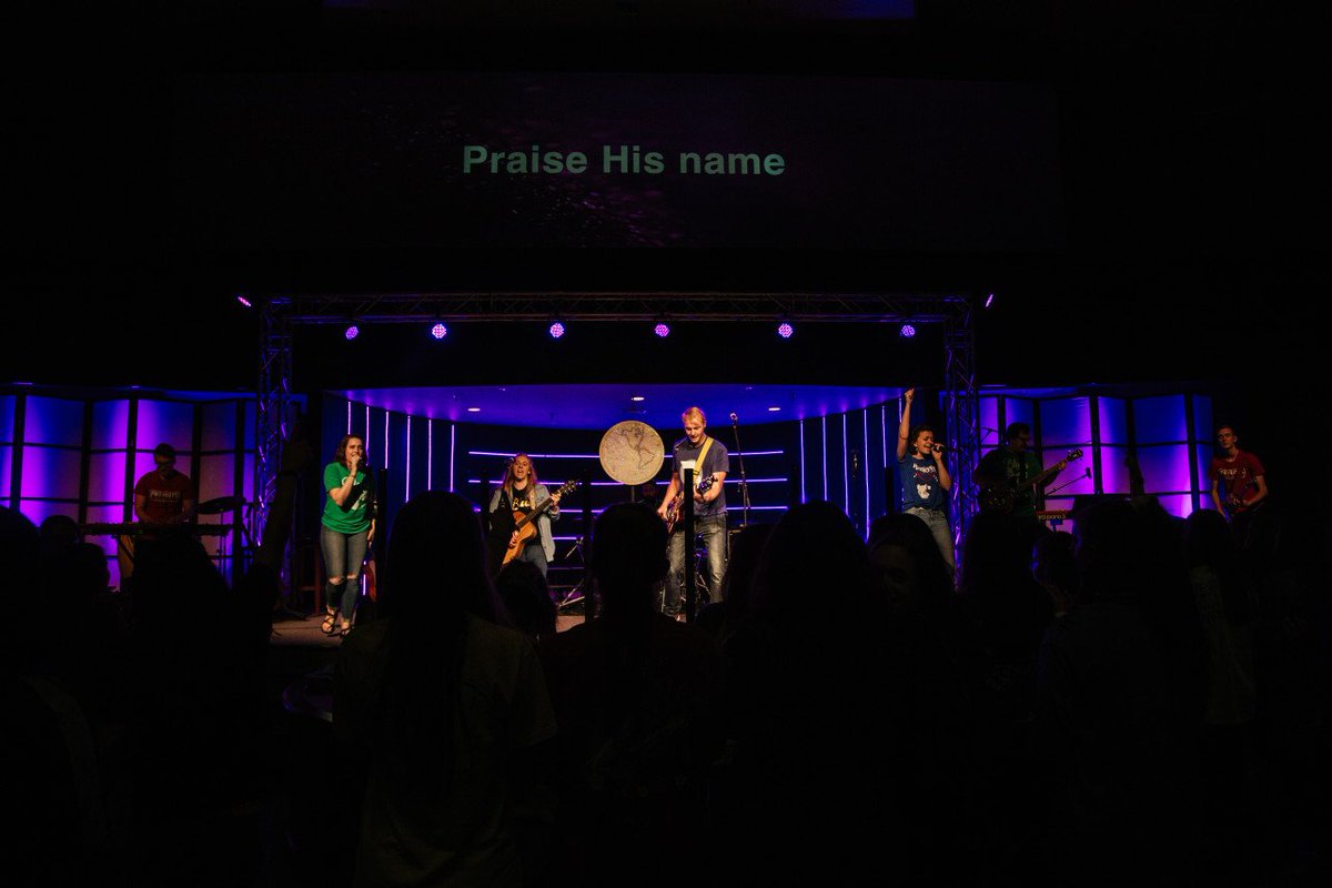 mission_univ's tweet photo. If you were not at Bloom Texas this weekend, you missed out! We had a GREAT time hearing the Word of God, surviving slam ball, eating lots of food, and making lasting memories! 
Ambition // Integrity // Influence // Wisdom // Servanthood #BBCcares https://t.co/hAYp15GPev https://t.co/mvlheduUA2