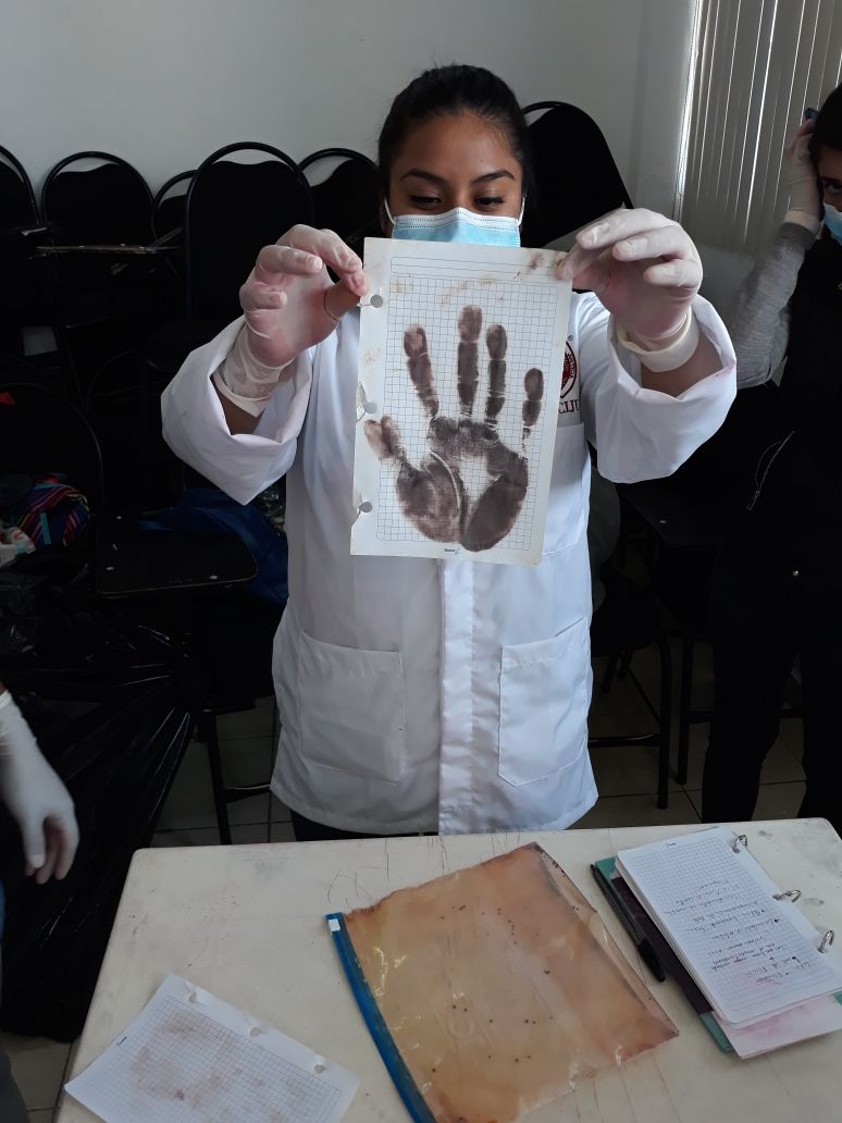 CDMXOR's tweet photo. #Alumnos_Criminalistica #2_Cuatrimestre en Prácticas de LOFOSCOPÍA Campus @CESCIJUC_NEZA #OrgulloCescijuc #YoSoyCescijuc #CESCIJUC https://t.co/qzp3We2mfy