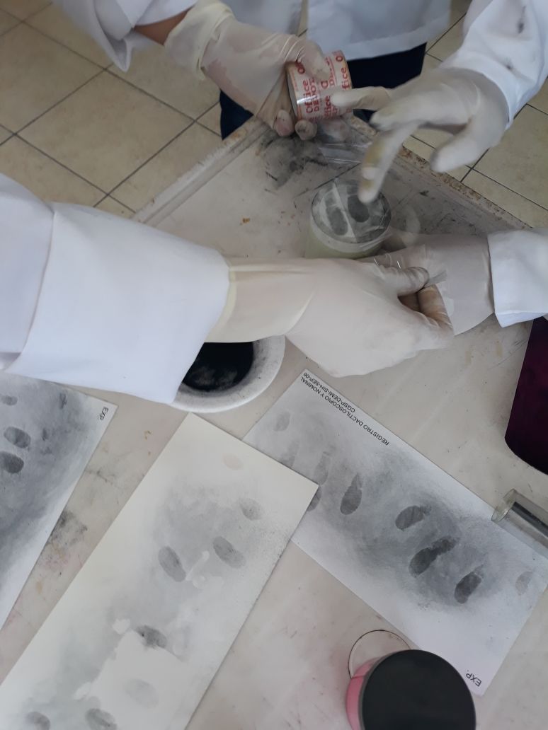 CDMXOR's tweet photo. #Alumnos_Criminalistica #2_Cuatrimestre en Prácticas de LOFOSCOPÍA Campus @CESCIJUC_NEZA #OrgulloCescijuc #YoSoyCescijuc #CESCIJUC https://t.co/qzp3We2mfy