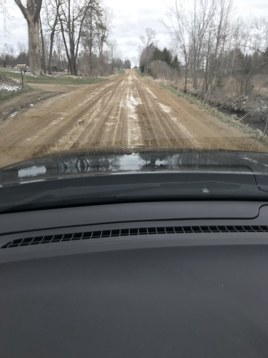 dhoyer3's tweet photo. And you wonder why I have a dirty car ??? https://t.co/sngB2u4kSx