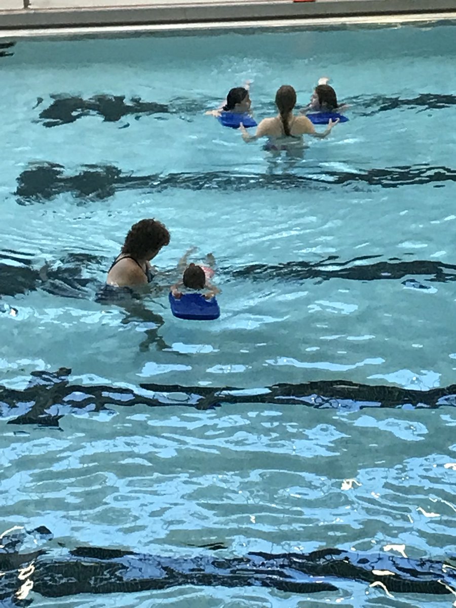 andrewselder's tweet photo. Enjoying swim lessons! #SGASD https://t.co/MRhvenOvGz