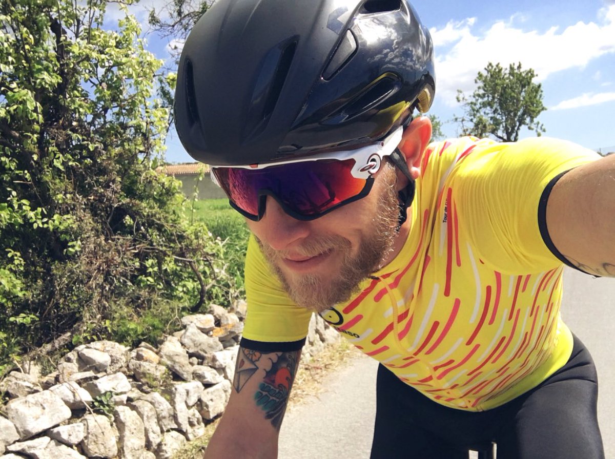 IMTrinews's tweet photo. Via @bastian_mller 
O U T D O O R D I S C O. 
#tag4 #mallorca #trainingslager #158km #bikesession #mallorca #triathlon #triathlete #bikespell #rasowear #cycling #bikeride #sunnyday #road2roth #triathlontraining #trilife #silentroad #tri #methelmets #oakley #sun  #trainingday https://t.co/T6YqjnvJHg