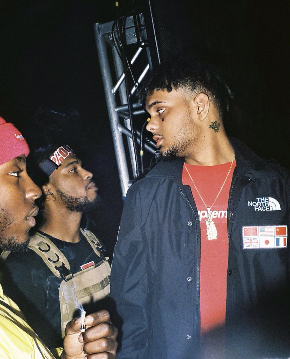 WhoIsDom_'s tweet photo. My boi hasn’t even been doing this very long but is easily my fav Film photographer. Keep da shyne brother. This your year.🕷📸 https://t.co/4wYFu4Xovu