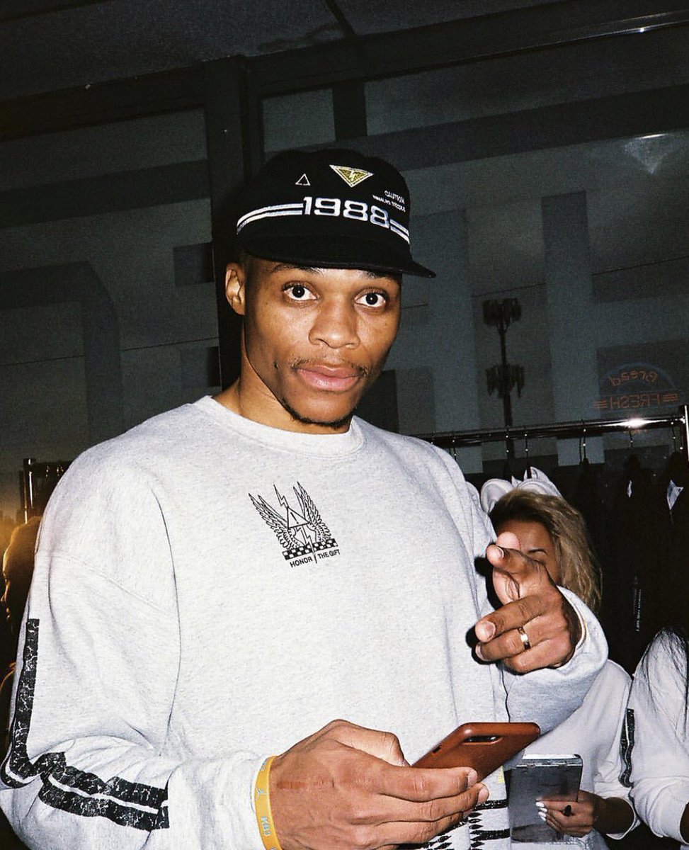 WhoIsDom_'s tweet photo. My boi hasn’t even been doing this very long but is easily my fav Film photographer. Keep da shyne brother. This your year.🕷📸 https://t.co/4wYFu4Xovu