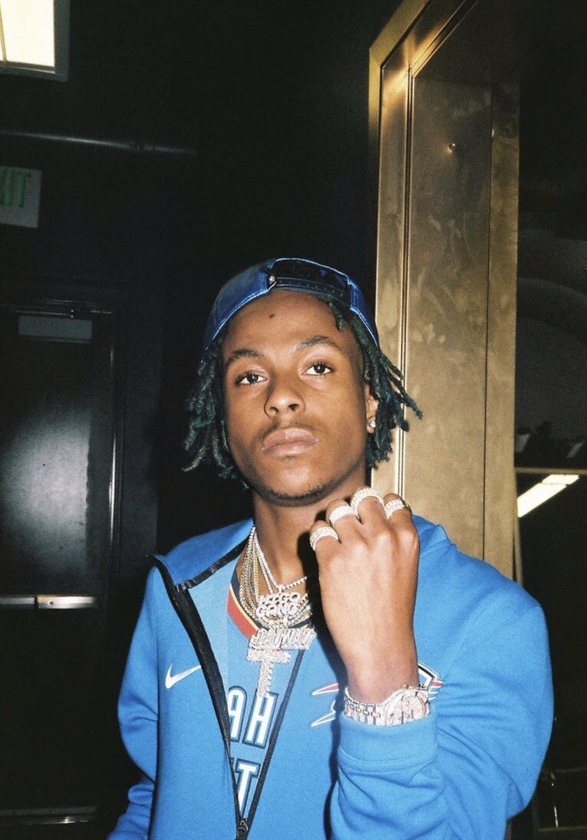 WhoIsDom_'s tweet photo. My boi hasn’t even been doing this very long but is easily my fav Film photographer. Keep da shyne brother. This your year.🕷📸 https://t.co/4wYFu4Xovu