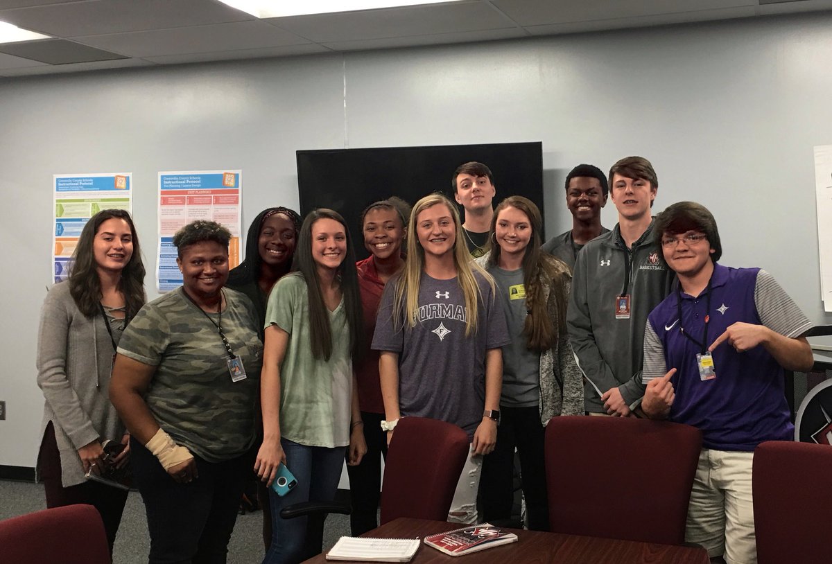greyson_boone's tweet photo. I’m so very blessed to be able to finally announce that I will be continuing my basketball career at Furman University!! I’m so very thankful for all of the support over the years and look forward to being apart of the Paladin family! @FurmanWBB #fubball #godins https://t.co/EVhmRXL0TU