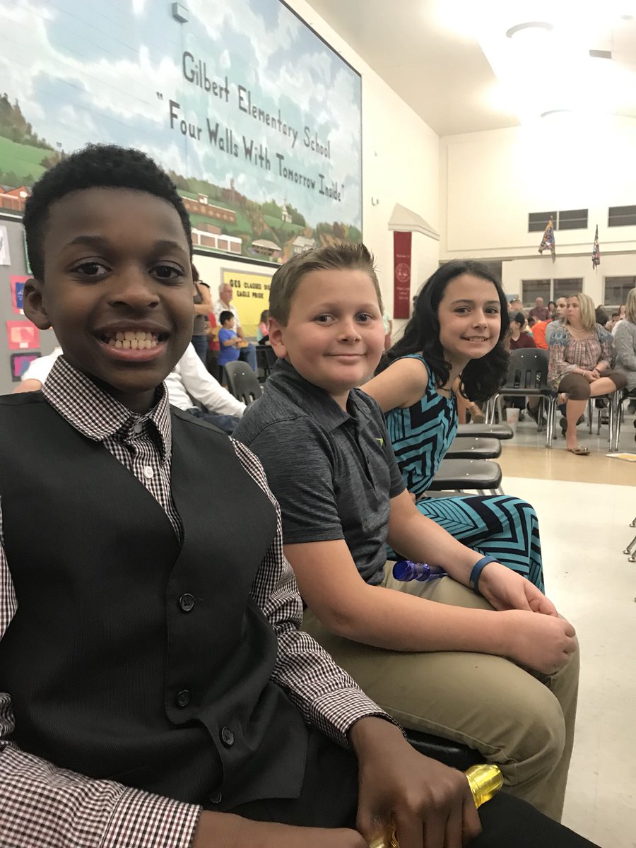 MrsKNWalker's tweet photo. Proud of my musicians! #bestrecorderconcertever #4thgraderocks https://t.co/ueCeUB6R6J