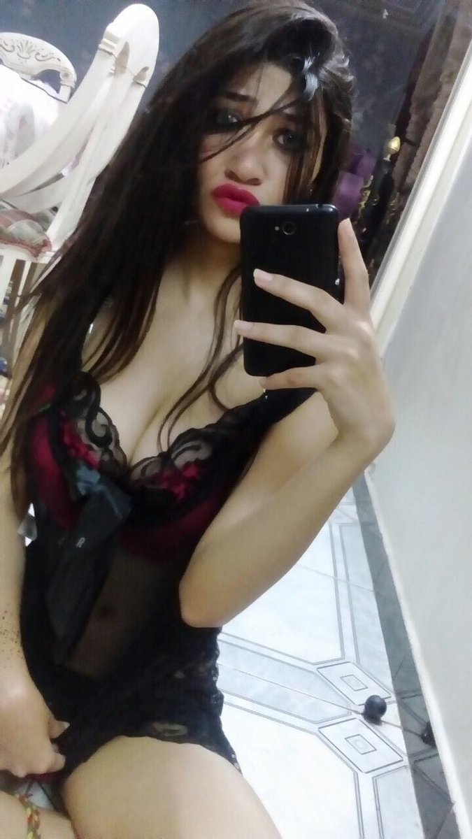 IndianEscortIn3's tweet photo. Iinian escort girls indubai 0557344379 https://t.co/y0jjJ1l6vy