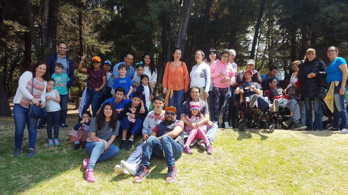 CATICMEXICO's tweet photo. 2o Campamento Catic TOMACOCO: todo un éxito!!!
Gracias a la Dra. Karen Erickson y a la Dra. Lori Geist por participar! https://t.co/P6uH9S22yd