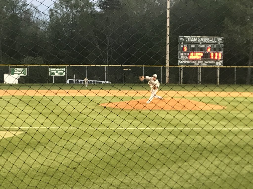 BradRoyal_1's tweet photo. Congrats to @ReaganRaider for their 8-4 win tonight over @WFTitansBball. @garrett__saylor grabs the win and @CJBoyd27 comes up with a big #3rbidouble in the top of the 7th.  #wearepfafftown #RaiderNation https://t.co/cH0FDQG4sW