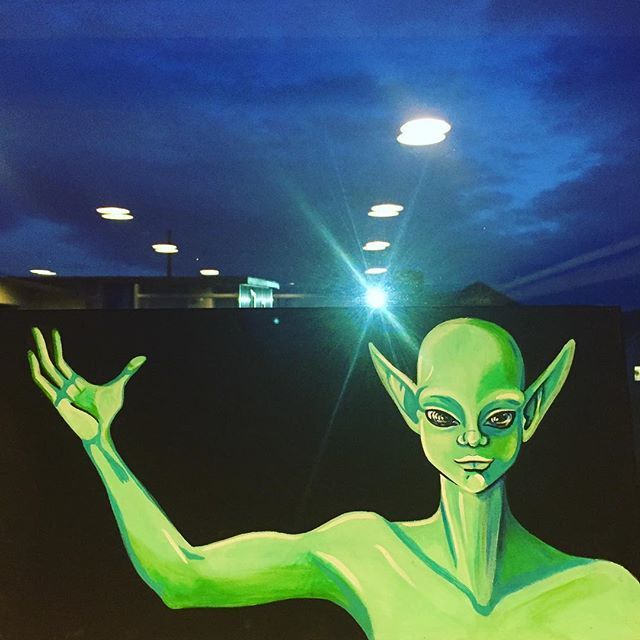 AllCosmic's tweet photo. Coming soon to a town near you... #whatupearthlings #alienqueen #drones #mothership https://t.co/XFh6rZKGY8 https://t.co/WJ9dHy536z