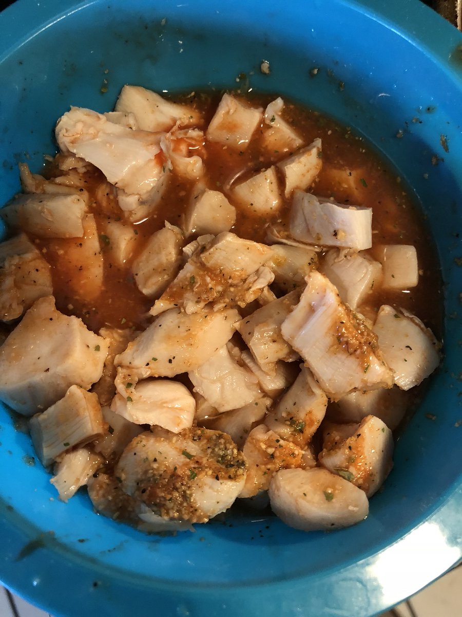 LoveIs4Losers_'s tweet photo. 🔥🔥 #ConchSalad #DressedConch https://t.co/XRB19Enw19