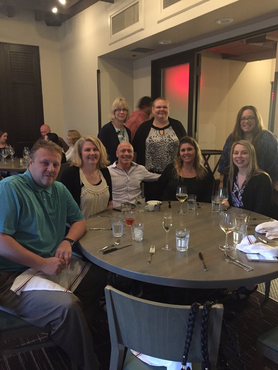 HFMAHVNY's tweet photo. Wrapping up this LTC with a nice chapter dinner! #hvaboveandbeyond #2018LTC #LTCStrikeThis Good business leaders create a vision, articulate the vision, passionately own the vision, and relentlessly drive it to completion. – Jack Welch https://t.co/te9GQrv7EH