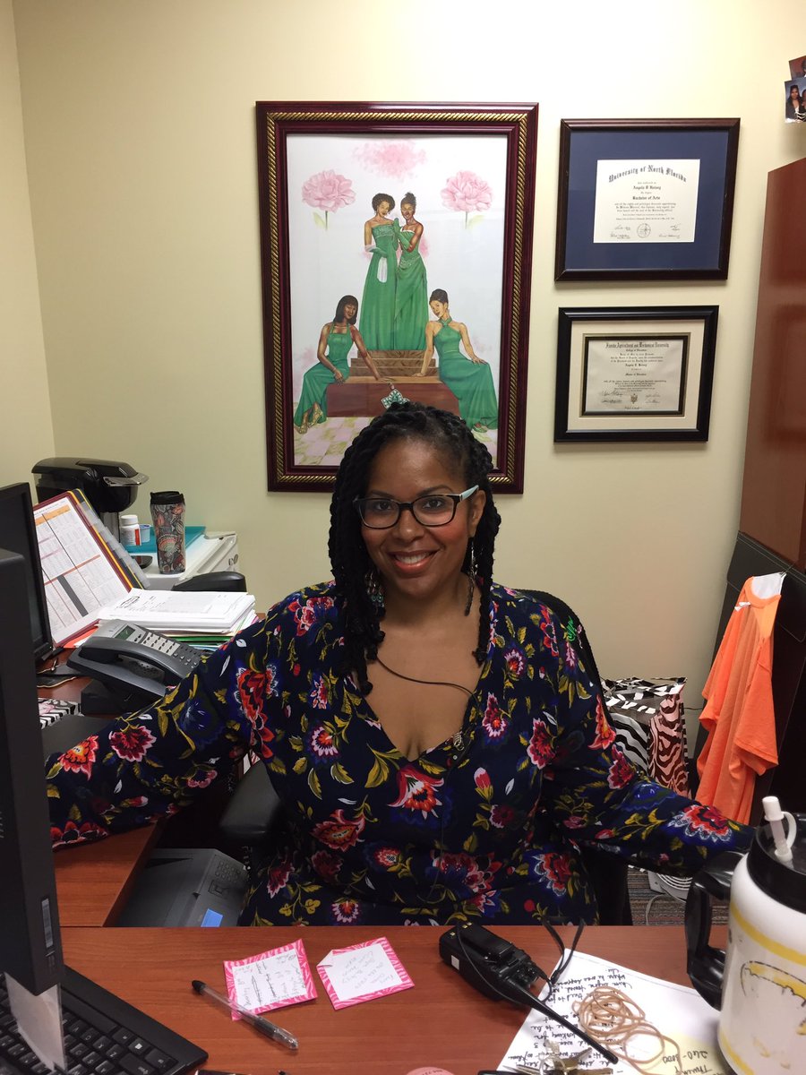 DCPSgraduate's tweet photo. Still celebrating @DuvalSchools #assistant principals @AtlanticCoastHi @SandalwoodHSJax Ms. Smiley & Ms. Jordan. We appreciate you! #APWeek18 #leaders #teachersfirst #JaxThanksATeacher #nassp https://t.co/erQHku6fOs