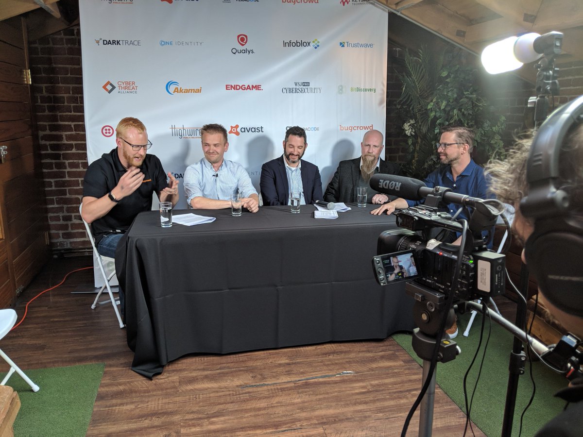 Rob Sloan tweet media