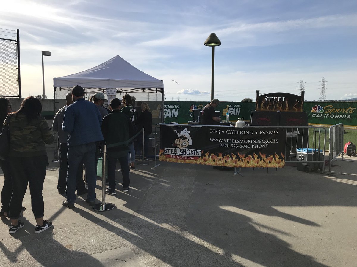 Don’t forget to come up to the Treehouse and enjoy <a href="/steelsmokin_bbq/">Steelsmokintrailer</a> <a href="/Athletics/">Athletics</a> <a href="/OAColiseum/">Ring Central Coliseum</a> #atthecoliseum