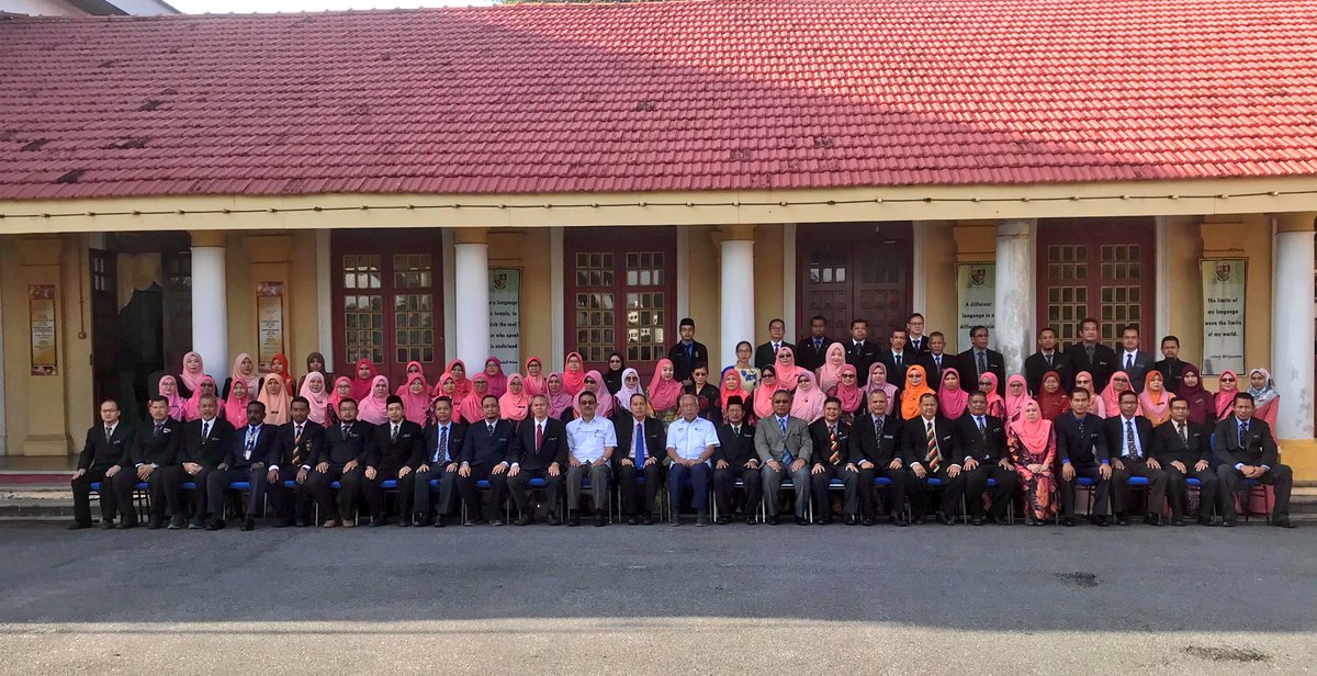 PMPComm's tweet photo. DS @MahdzirKhalid melakukan Lawatan Kerja ke Kolej Sultan Abdul Hamid, Alor Setar pagi tadi. https://t.co/KQgq2XOLFI