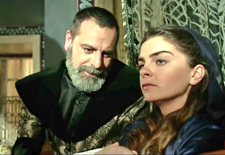MihrimahArg's tweet photo. A la gilada ni cabida.
TRAICION EN TOPKAPI #ElSultan https://t.co/RqJFL7rkYy