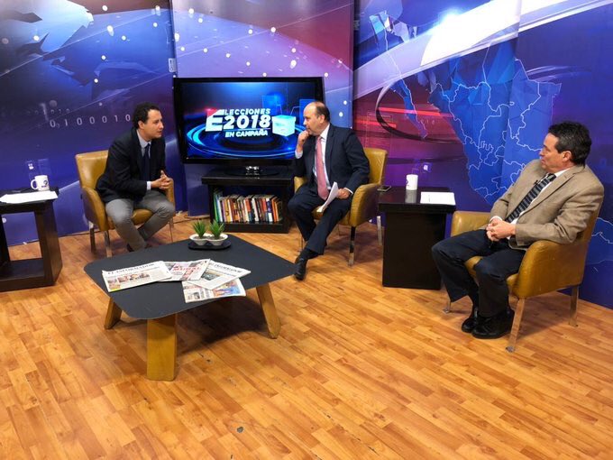 EFToussaint's tweet photo. A las 10pm te espero @RaulFriasLucio @DiegoPetersen y yo en @megacanalgdl para analizar las campañas

Síguenos en @Megacable 151 o 1151 y en Facebook https://t.co/f1beEln1bW https://t.co/P0K0cRf9Kd