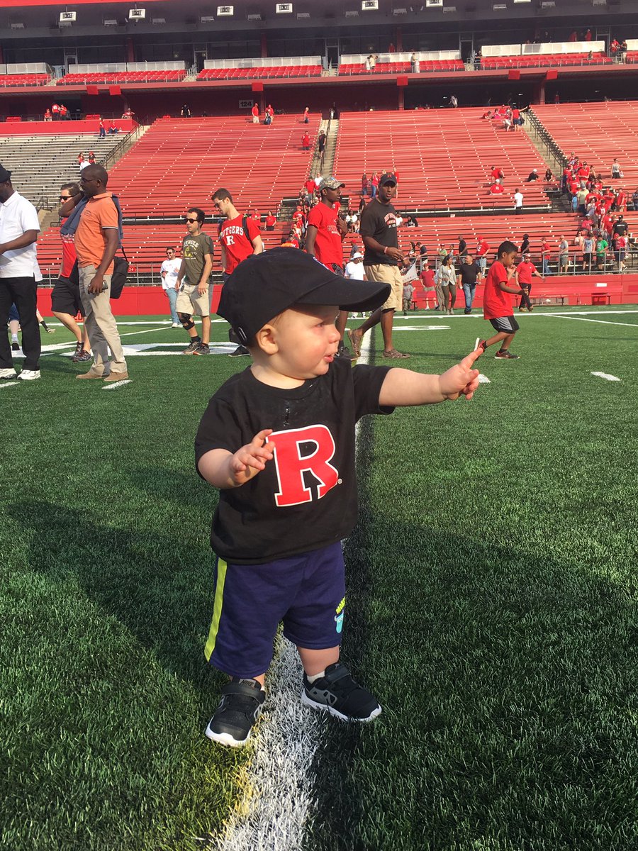 CoachTivald's tweet photo. Great family weekend! So glad to see @artursitkowski4 succeeding he deserves everything that comes his way! @rickmantz @CoachChrisAsh #obfootball #tcs #far https://t.co/jO3TU6mgEu