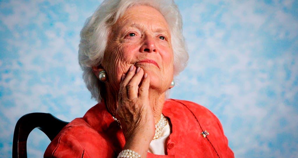 PFLAGDEN's tweet photo. #Fact: George H.W. Bush and Barbara Bush were official witnesses for a lesbian couple's wedding in Maine, 2013. 👭  Thank you for your service Barbara, you will be missed. 

Read about it here: 
https://t.co/BlyNDPOafB https://t.co/KFZajgUYsO