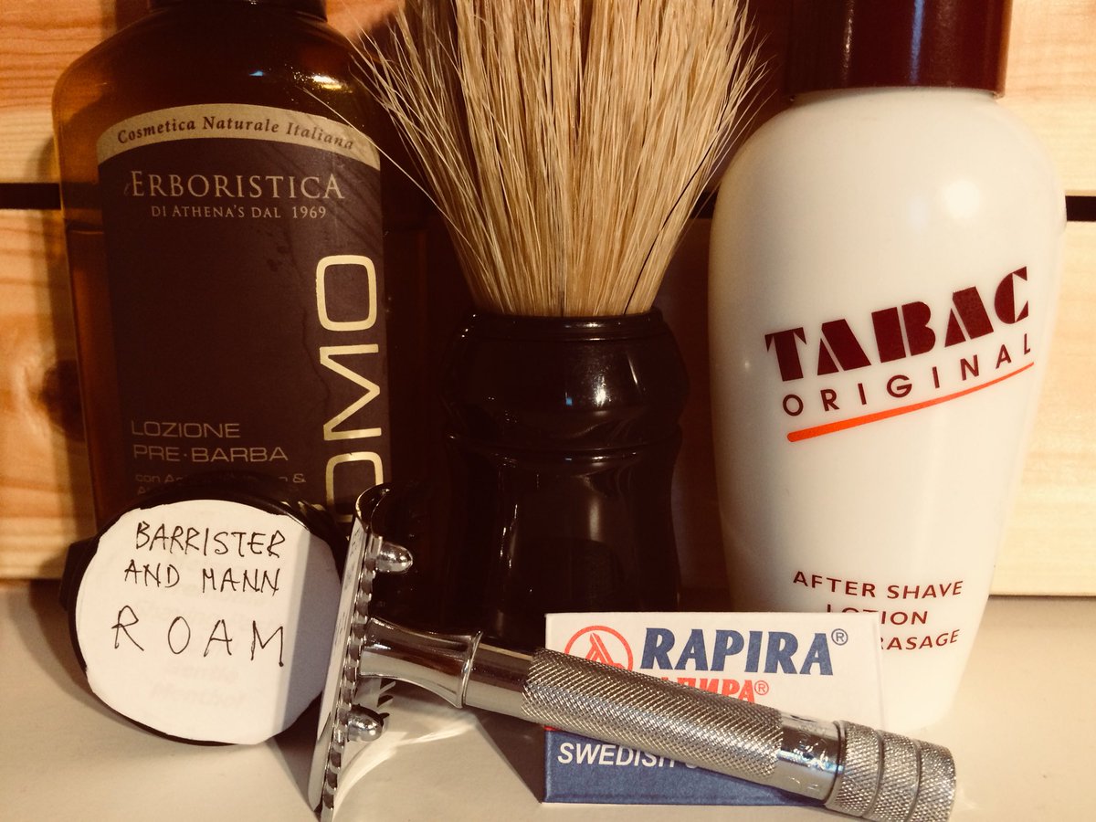riky_76's tweet photo. A classic one and my first try of the amazing Roam by @BarristerMann #wetshaving #sotd #erboristica #barrister&mann #merkur #rapira #tabac https://t.co/biyzseYZlF