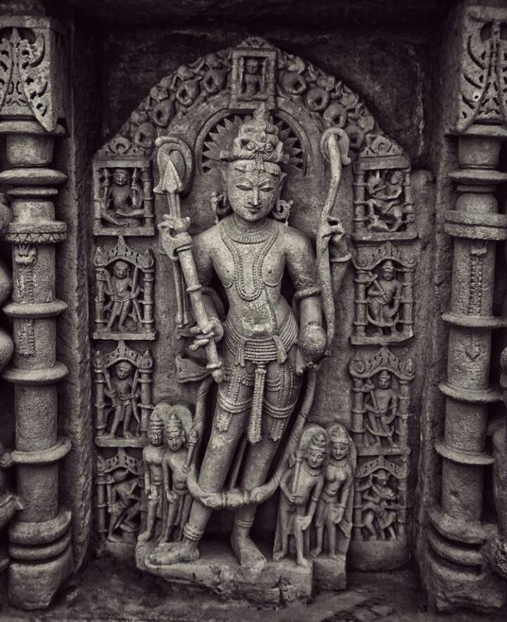 According to several ancient texts, Lord Parashurama was born to princess Renuka and Sage Jamadagni on  #AkshayaTritiya. He was the 6th Avatara of Vishnu in the Dashavatara pantheon. Image shows a rare Chaturbuja Parashurama from the famous Rani ki Vav in Patan in Gujarat.