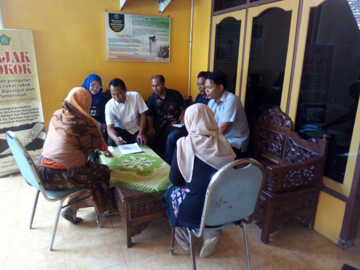 TppKecTulangan's tweet photo. Pendampingan di desa Kebaron with sekcam Tulangan
@EkoSandjojo @kpw4jatim @tppindonesia @KN_P3MD @P3MDSidoarjoKab @niesosin @RinaRindhu1 @IAzoel @HdReef @fahrudin_yusron @Asyraf_Media @kang_beka @UcokSitumorang5 @SatgasDanaDesa @richi_sulasmono @pendampingdesa_ @desamembangun https://t.co/9MEF4okSwj