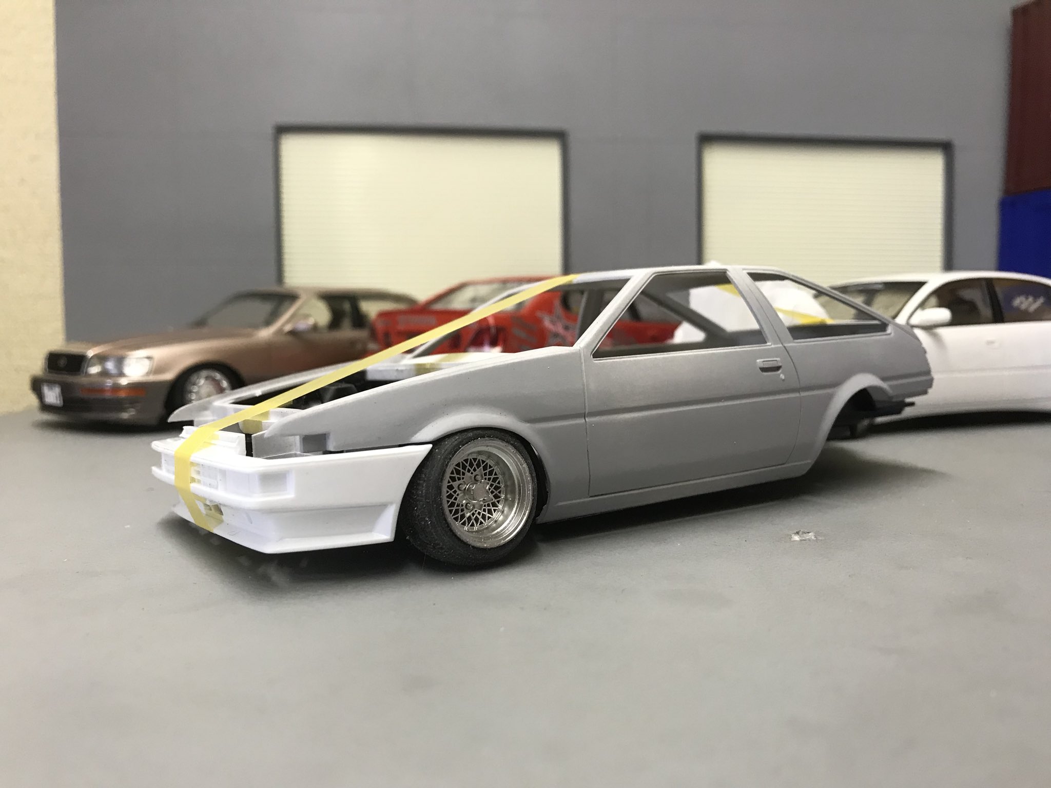 永吉丸 Ar Twitter 次わカローラ祭りみたいだから86開始 初のae86 またドリ車に挑戦 前後叩き出しフェンダー ホイールわ悩んだ オレンジさんの6スポ合わせたらカッコ良かったけど何台か見た事あるしフォミラーメッシュに決定 リアば幅詰め 永吉丸 Ar Twitter 次わカローラ祭りみたいだから86開始 初のae86 またドリ車に挑戦 前後叩き出しフェンダー ホイールわ悩んだ オレンジさんの6スポ合わせたらカッコ良かったけど何台か見た事あるしフォミラーメッシュに決定 リアば幅詰め