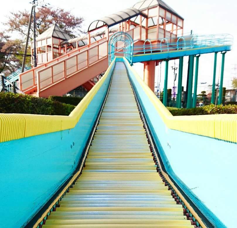 happycollabo's tweet photo. しんとうふるさと公園の
ローラーすべり台がキレイになりました

大人もキッズも
ファミリーで遊べる公園です
4/29.30は榛東村へ

第12回天然石あすみイベント
ハッピーコラボ♪～青空へ宇宙へ～
4月29日(日)30日(月祝)
10:00-16:00
しんとうふるさと公園
群馬県北群馬郡榛東村山子田1920-1 https://t.co/Jy5n02rTbu