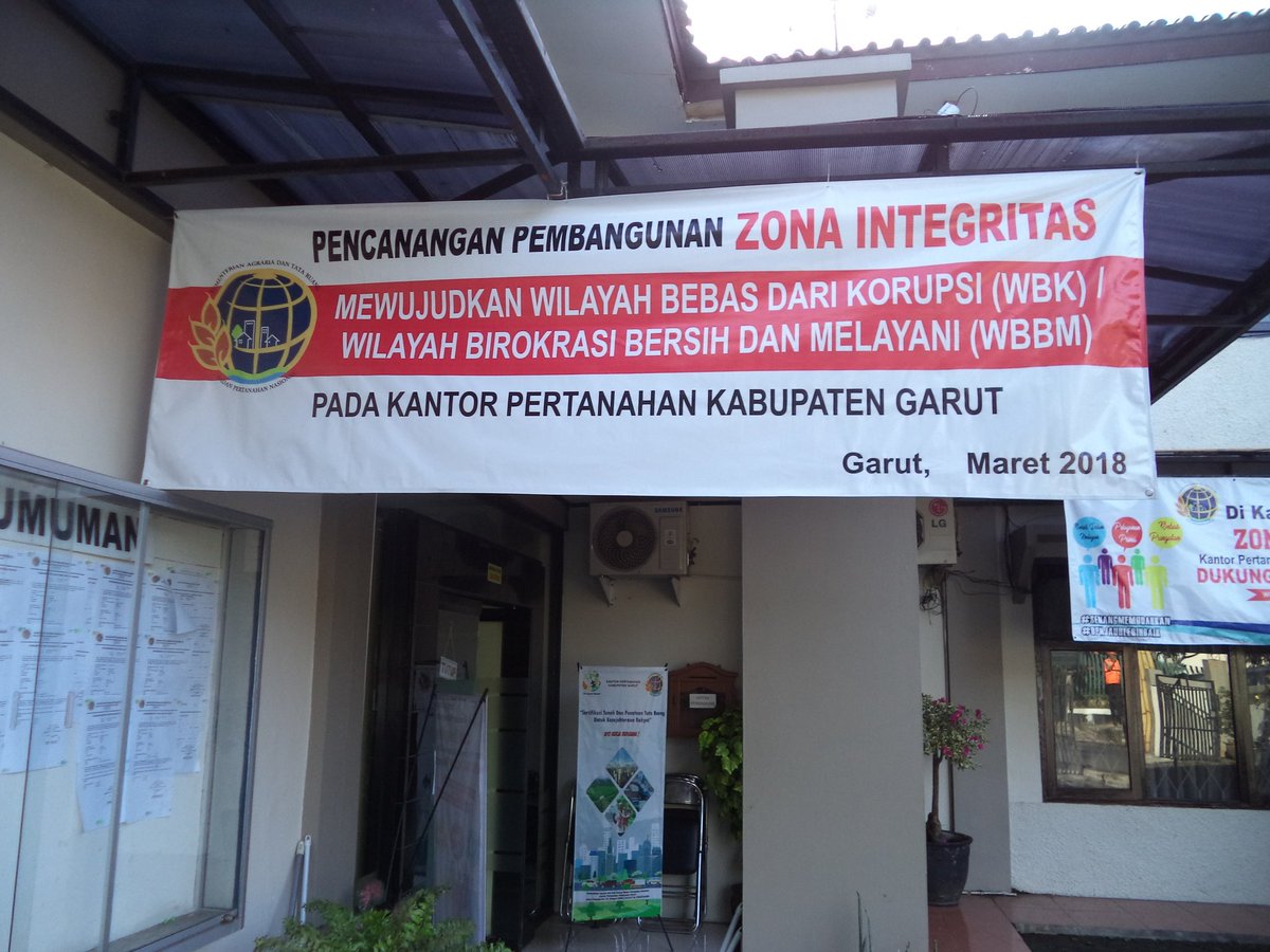 Contoh Spanduk Zona Integritas - My Ads