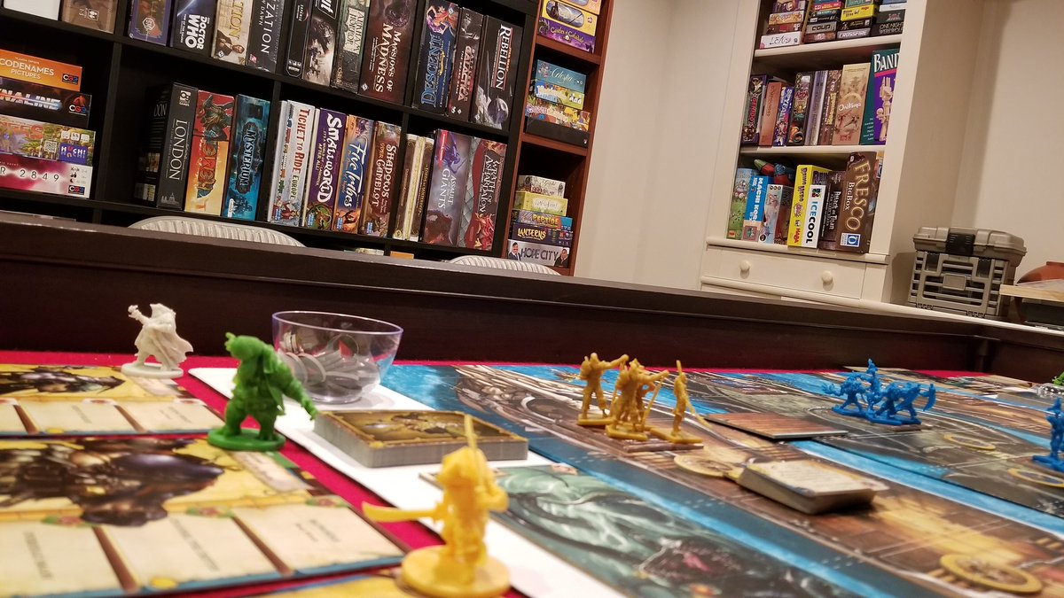 dwarftoken's tweet photo. Trying to play every game I own. Today's game is Rum &amp; Bones: Second Tide
#learninghowtoplay https://t.co/0uZNmMj2Ow