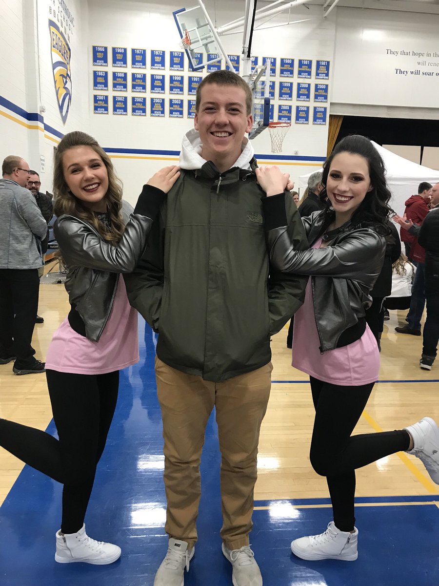 oliviablosch's tweet photo. Happy Birthday to the one and only @Riles_Collins2 !! Thanks for all the good mems 🎉😊 &amp; HBD @craigcoll1 !! https://t.co/TTpjVfNEeG
