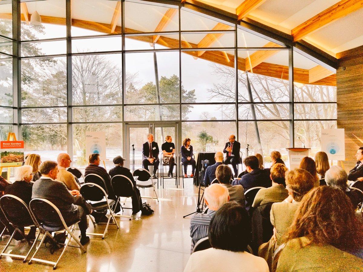 I was honoured to host a panel  <a href="/RBGCanada/">Royal Botanical Gardens</a> focusing on <a href="/HamCommFdn/">Hamilton Community Foundation</a>’s national leadership in #impactinvesting. Thanks to <a href="/nixyT/">Nix</a> of Co Power, Jen Baker of <a href="/HamiltonNature/">Hamilton Naturalists' Club</a> &amp; John Cook of Greenchip Financial for amazing presentations. Great to have colleagues @BurlingtonFDNwirh us.